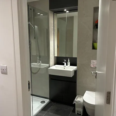 Modern En-Suite Room And Self Catering In Londres Extérieur photo